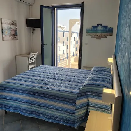 Delfino Blu Alojamento de Acomodação e Pequeno-almoço Torre Vado