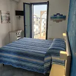 Delfino Blu 住宿加早餐酒店 托雷瓦多