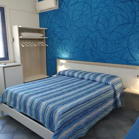 Delfino Blu 3*